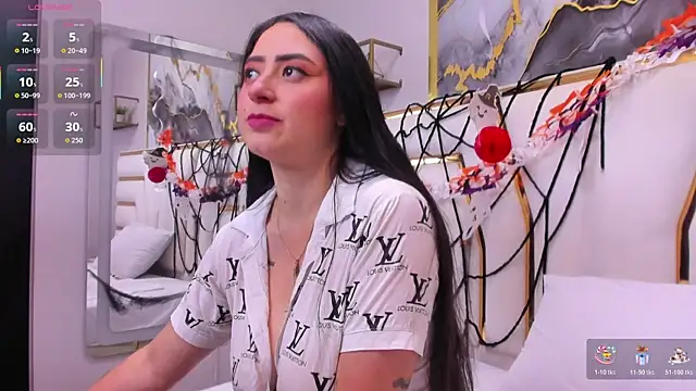 JuliethCruz  online show from November 1, 5:48 pm