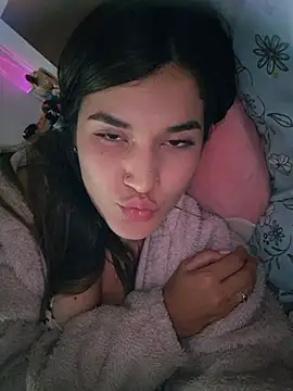 Snapshot of Gigihairy chatting on October 18, 1:41 am Gigihairy online show from October 18, 1:41 am