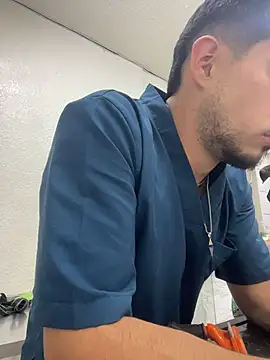 Leonardmoppet online show from November 9, 8:51 pm