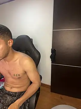 chucky karla online show from February 16, 6:53 am