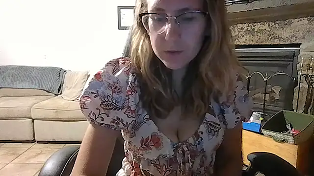 pleasureme24k online show from October 22, 2:45 am