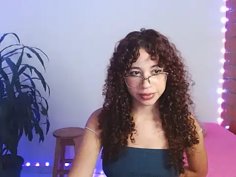 Medussa3033 online show from October 16, 10:44 pm