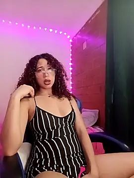 Medussa3033 online show from December 19, 9:33 pm