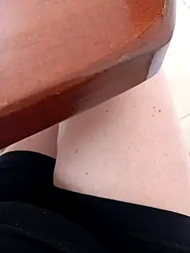 Snapshot of Taradinha_pelosogro chatting on November 13, 9:41 am Taradinha pelosogro online show from November 13, 9:41 am