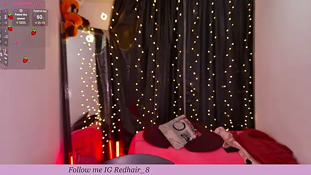 Snapshot of Rhosynn chatting on November 4, 2:54 am Rhosynn online show from November 4, 2:54 am