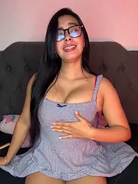 Snapshot of MiaSofia__ chatting on November 21, 8:35 am MiaSofia online show from November 21, 8:35 am