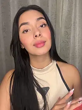 Snapshot of MiaSofia__ chatting on December 19, 11:34 pm MiaSofia online show from December 19, 11:34 pm