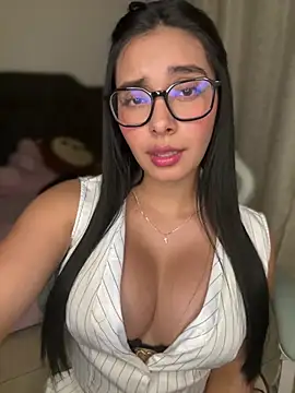 MiaSofia   online show from April 12, 4:28 am