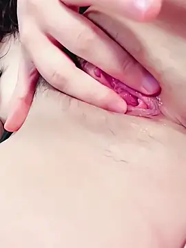 Snapshot of piug321 chatting on October 27, 6:06 am piug321 online show from October 27, 6:06 am