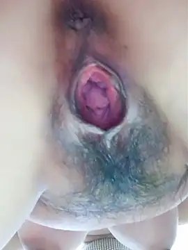 Snapshot of piug321 chatting on November 7, 1:49 am piug321 online show from November 7, 1:49 am