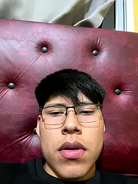 Snapshot of itrieddick chatting on November 22, 2:21 am itrieddick online show from November 22, 2:21 am