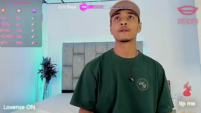 SweetAndSinful online show from November 28, 4:37 am