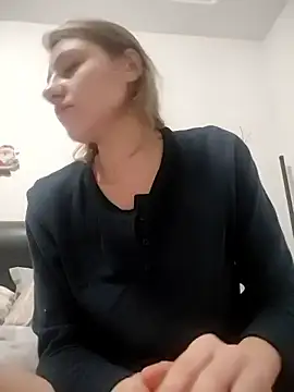 SandyCassie online show from November 30, 6:06 am