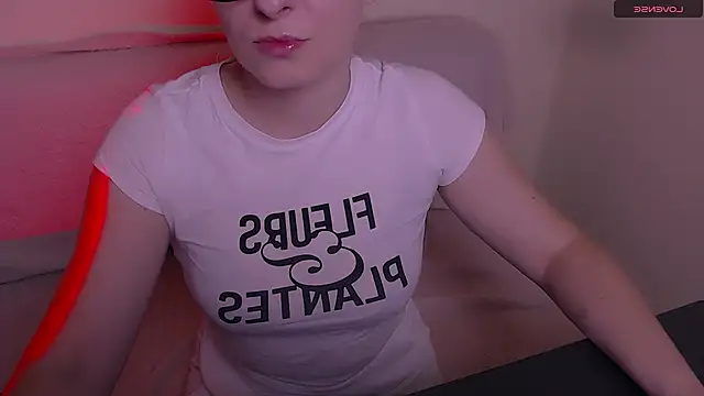 AllaLeomz online show from December 2, 7:57 am