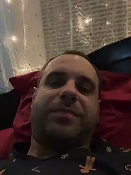 AndyLynn online show from December 3, 7:12 pm