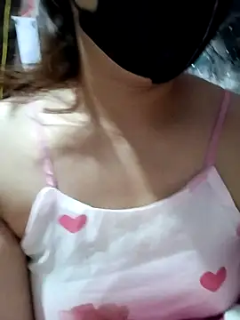 Snapshot of Michan68 chatting on October 21, 7:42 am Michan68 online show from October 21, 7:42 am