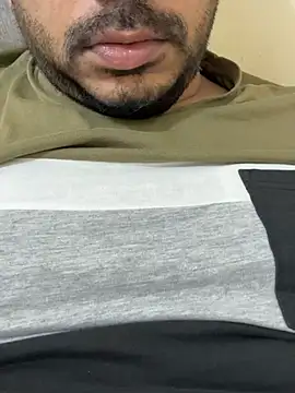 Snapshot of Handsome8677 chatting on January 11, 10:37 pm Handsome8677 online show from January 11, 10:37 pm