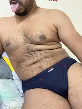 Snapshot of Handsome8677 chatting on February 1, 8:35 am Handsome8677 online show from February 1, 8:35 am