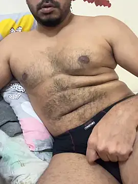 Snapshot of Handsome8677 chatting on February 3, 8:30 am Handsome8677 online show from February 3, 8:30 am