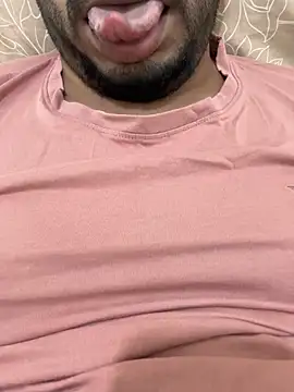 Snapshot of Handsome8677 chatting on March 17, 11:08 pm Handsome8677 online show from March 17, 11:08 pm