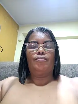 Snapshot of Pessoa54 chatting on December 21, 3:24 am Pessoa54 online show from December 21, 3:24 am