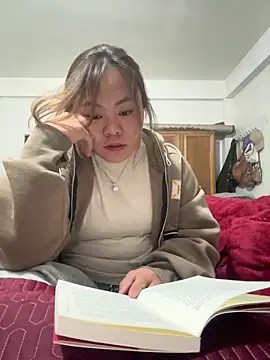 panda-bae online show from November 29, 2:09 pm