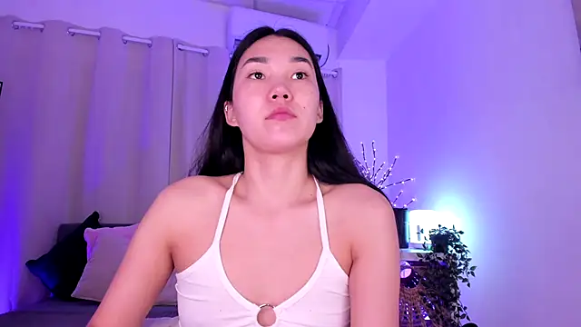 Snapshot of Divine_Madeleine chatting on June 29, 6:08 am Divine Madeleine online show from June 29, 6:08 am