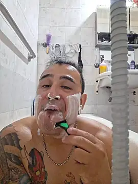 Snapshot of Rueditasss chatting on February 4, 2:45 pm Rueditasss online show from February 4, 2:45 pm