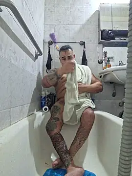 Snapshot of Rueditasss chatting on March 4, 2:28 am Rueditasss online show from March 4, 2:28 am