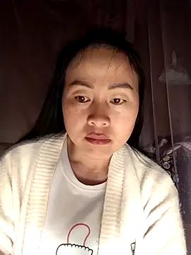 Snapshot of Spring-mky chatting on February 5, 1:32 am Spring-mky online show from February 5, 1:32 am