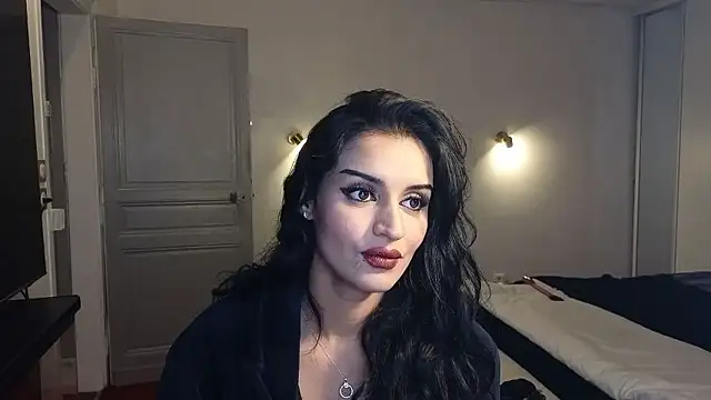 Snapshot of Lailawick chatting on January 9, 8:10 pm Lailawick online show from January 9, 8:10 pm