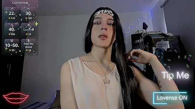 Snapshot of Lyric_Mirage chatting on October 30, 2:29 pm Lyric Mirage online show from October 30, 2:29 pm