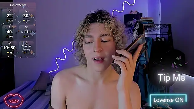 Lyric Mirage online show from November 16, 9:09 pm