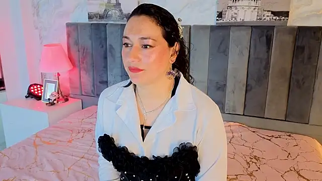 Snapshot of Elizabeth_bennett_6 chatting on January 5, 6:11 pm Elizabeth bennett 6 online show from January 5, 6:11 pm