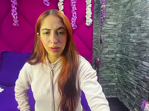 Snapshot of MariamGray1 chatting on October 16, 5:25 pm MariamGray1 online show from October 16, 5:25 pm