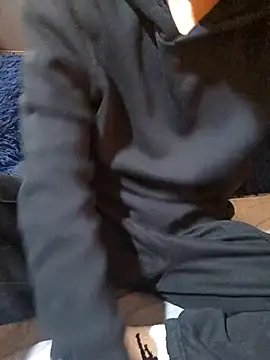 esmermoon online show from February 13, 11:01 pm