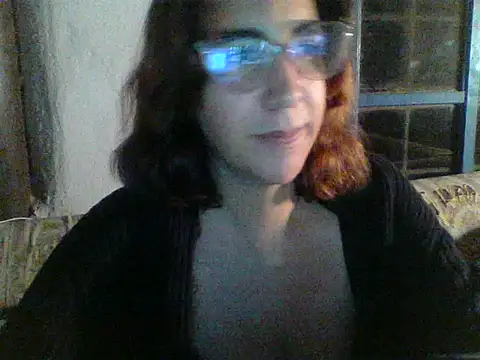 Snapshot of Dani_ela91 chatting on October 20, 4:02 am Dani ela91 online show from October 20, 4:02 am