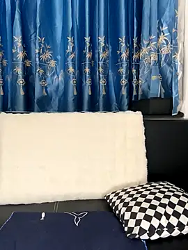 Snapshot of littlesluttycat chatting on November 22, 3:44 pm littlesluttycat online show from November 22, 3:44 pm