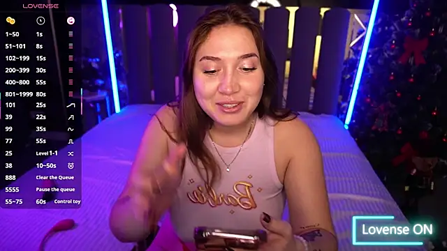 AmiraChase online show from December 19, 8:05 pm