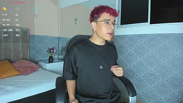 Xavier Fox    online show from January 10, 4:36 am