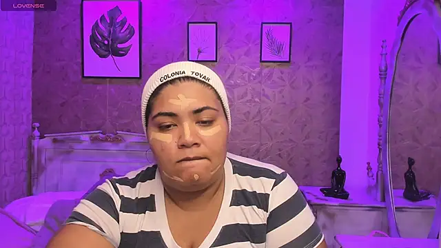 Sara clk online show from April 16, 7:58 pm