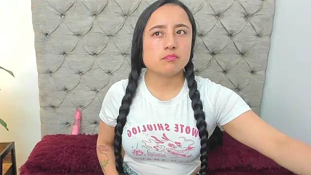 Snapshot of Samanta_Fischer chatting on November 14, 11:31 am Samanta Fischer online show from November 14, 11:31 am