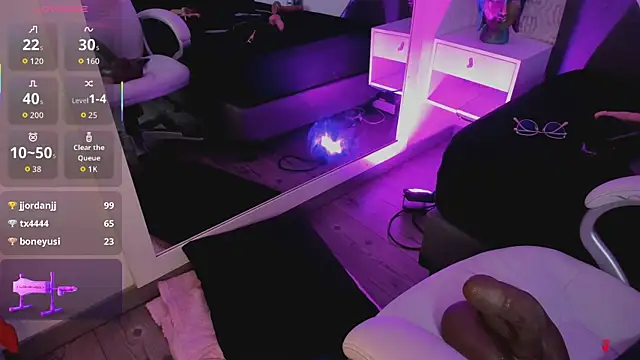 Snapshot of michelle_cutee_ chatting on October 26, 8:31 am michelle cutee online show from October 26, 8:31 am