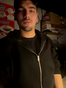 emir343475 online show from November 18, 5:06 pm