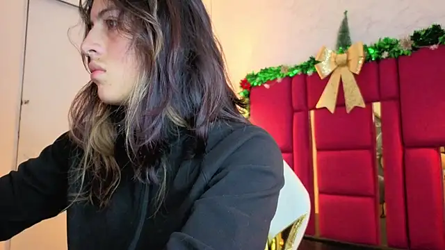 moon winy online show from December 18, 11:16 am