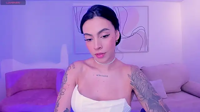 ChristineFord  online show from November 5, 6:08 pm