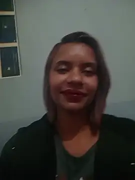 Snapshot of casal_F chatting on November 10, 1:04 am casal F online show from November 10, 1:04 am