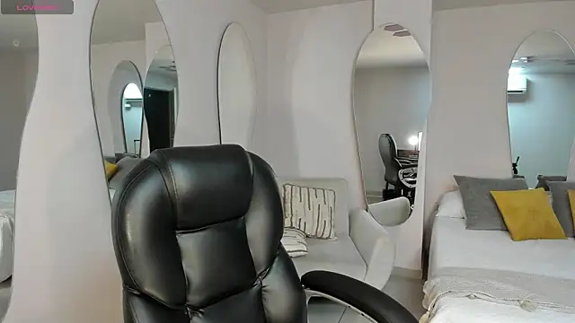 CelesteMoonX online show from April 14, 2:28 am