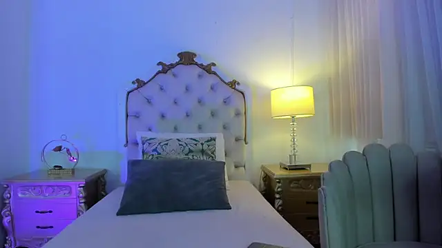 jessi lopez45 online show from February 21, 7:48 pm