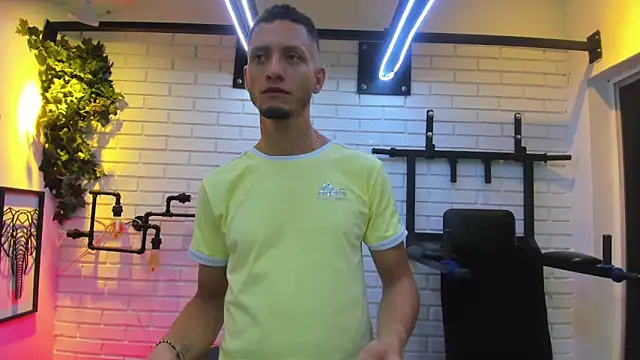 GabrielDraiven online show from December 2, 7:20 pm